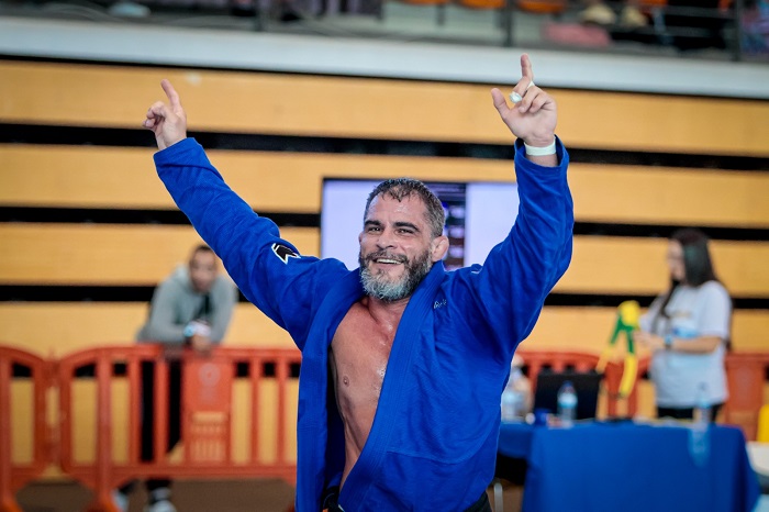 Isaac Guimarães faturou cinco medalhas e deu show na Eurocup 2024 (Foto Becker)